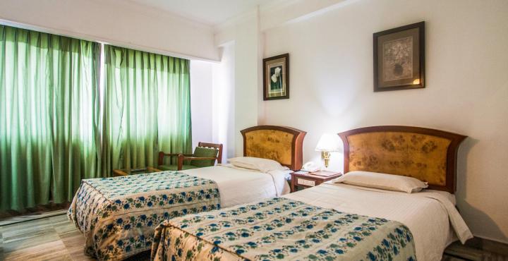Hotel Chariot Ченнаи Экстерьер фото