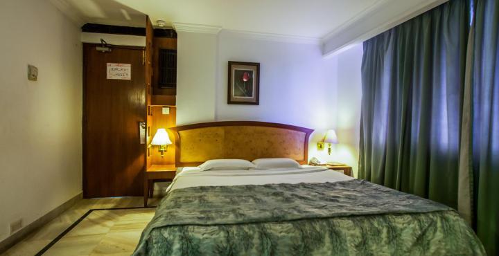 Hotel Chariot Ченнаи Экстерьер фото