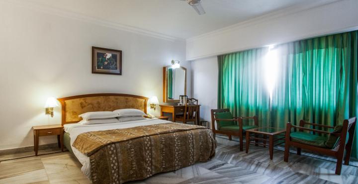 Hotel Chariot Ченнаи Экстерьер фото