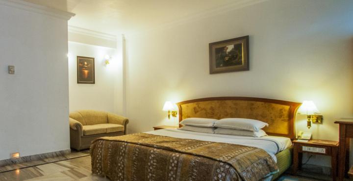 Hotel Chariot Ченнаи Экстерьер фото