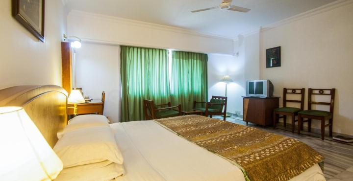 Hotel Chariot Ченнаи Экстерьер фото